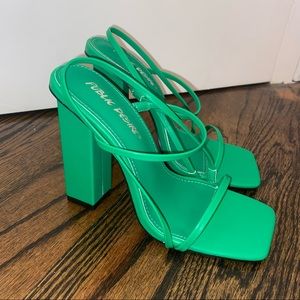 PUBLIC DESIRE 💚 Halley Green Strappy Heels